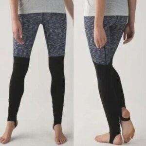 Lululemon EUC wunder under stirrup leggings in dramatic static black white 6